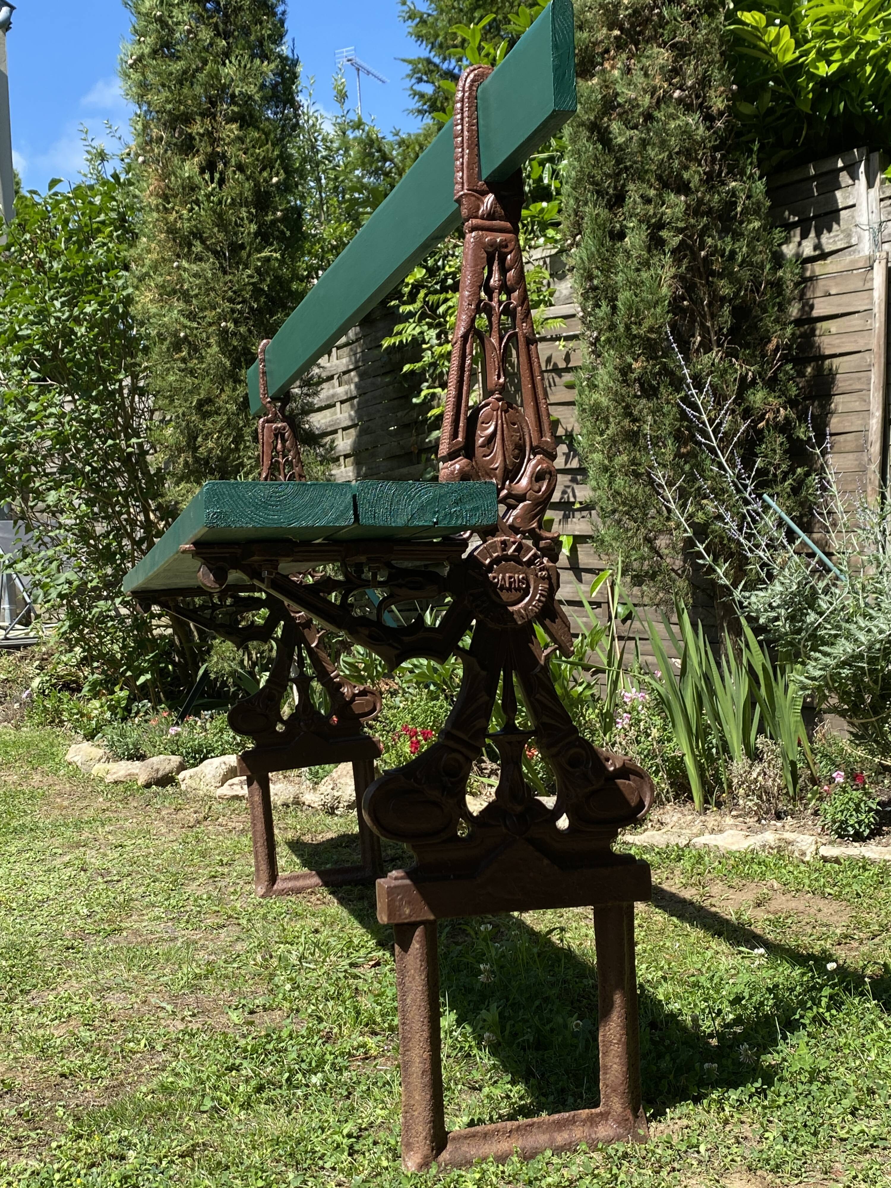 Former public bench of Paris