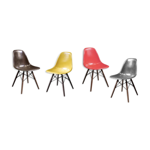 Lot de 4 chaises DSW