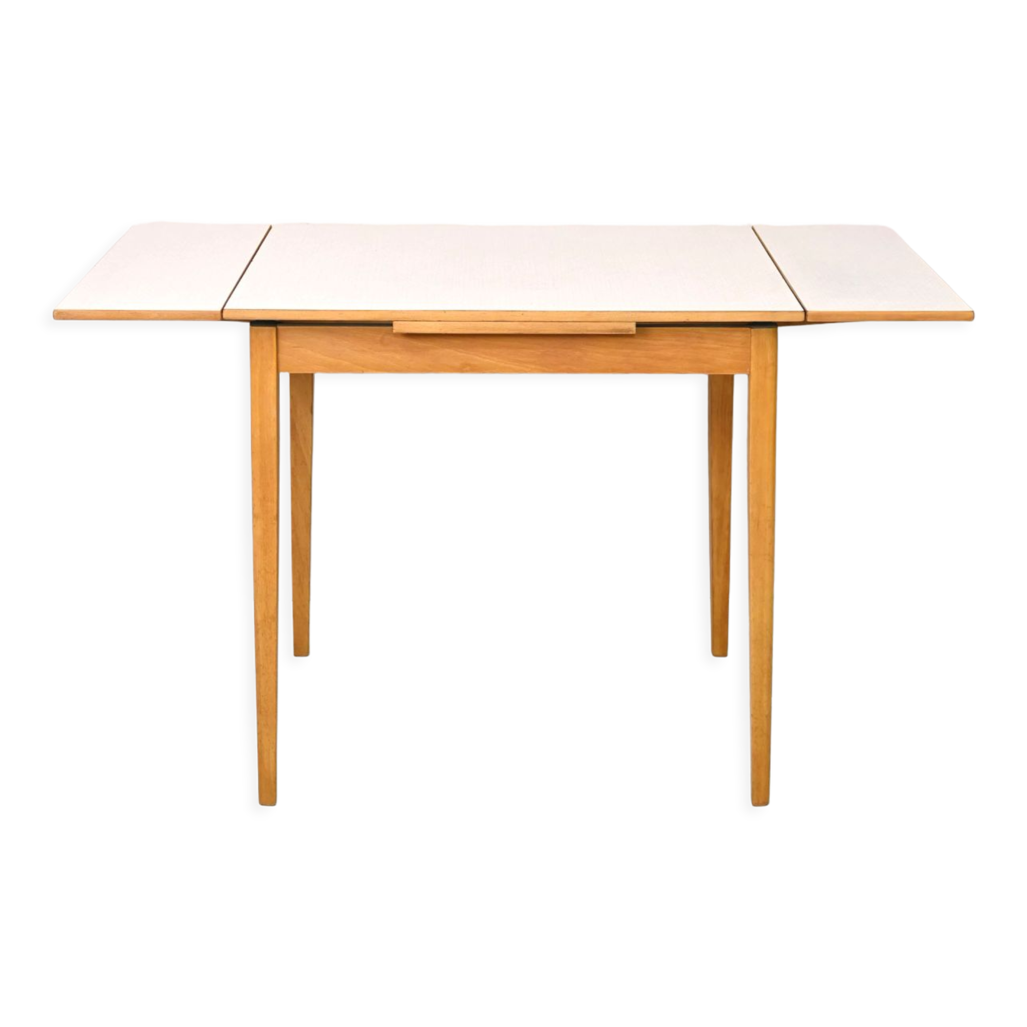 Extendable formica table