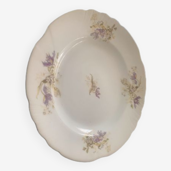 Plat en porcelaine