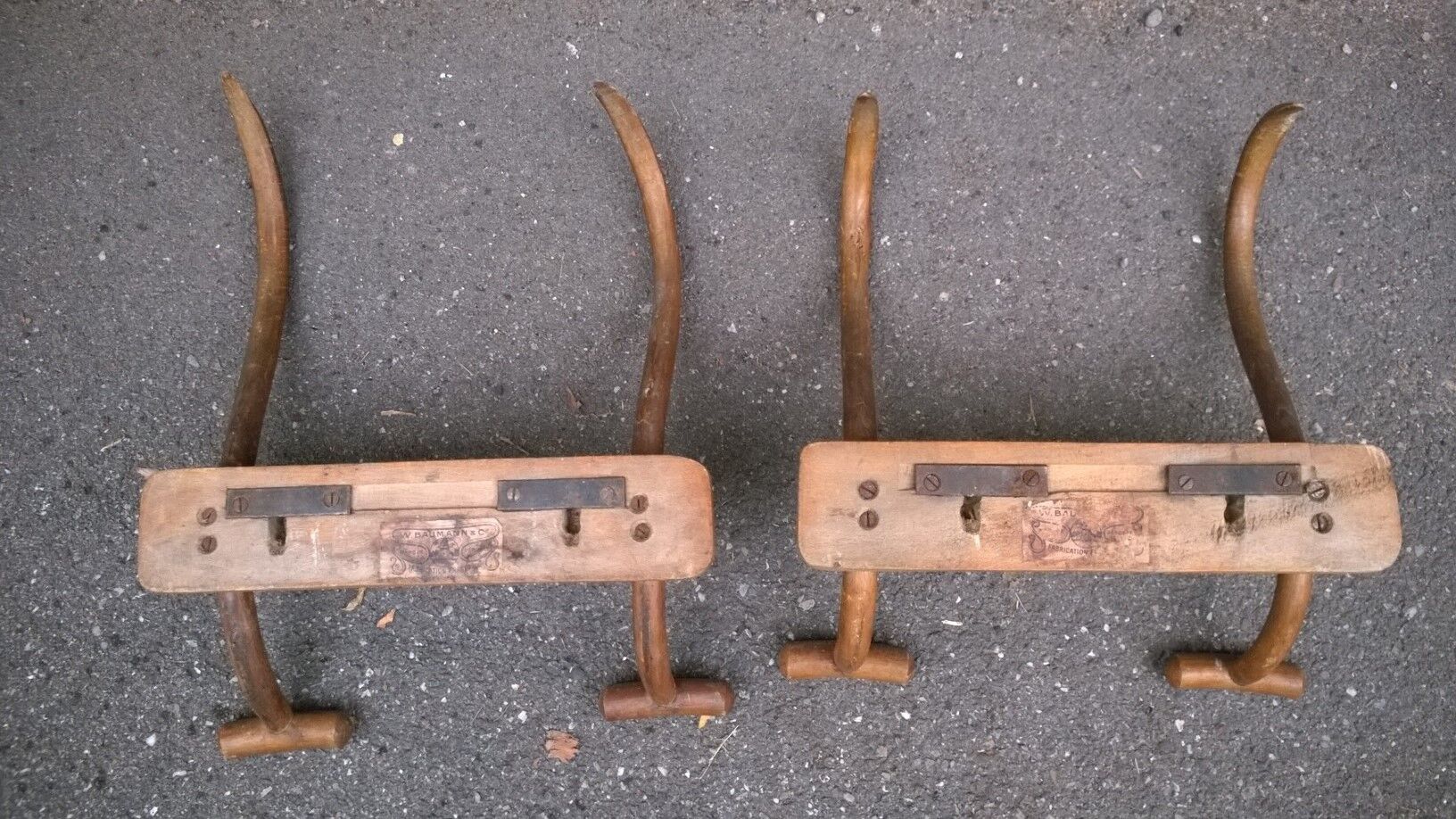 Baumann coat rack duo