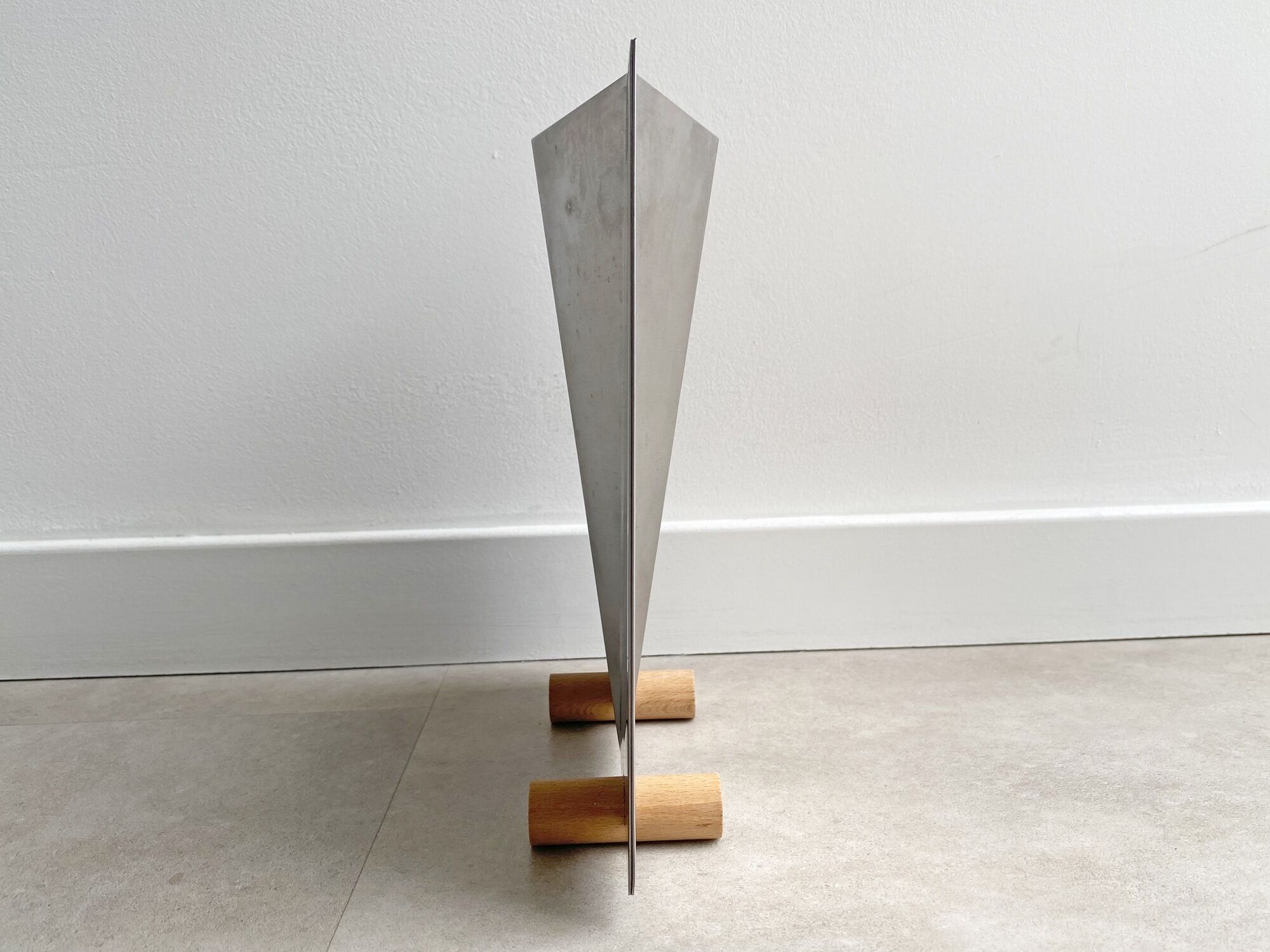 Vintage RVS Art Deco Vase with wooden 'legs' Mid Century