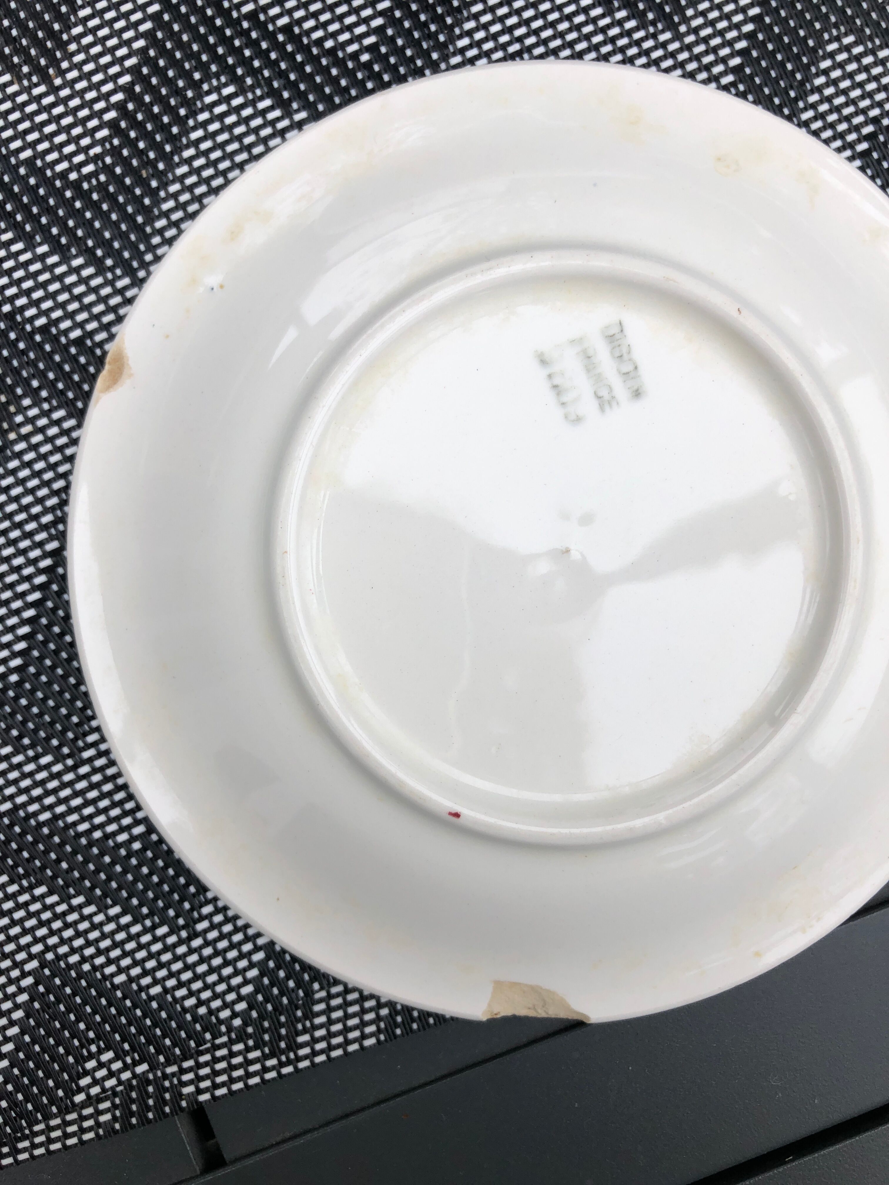 Set of 4 saucers digoin
