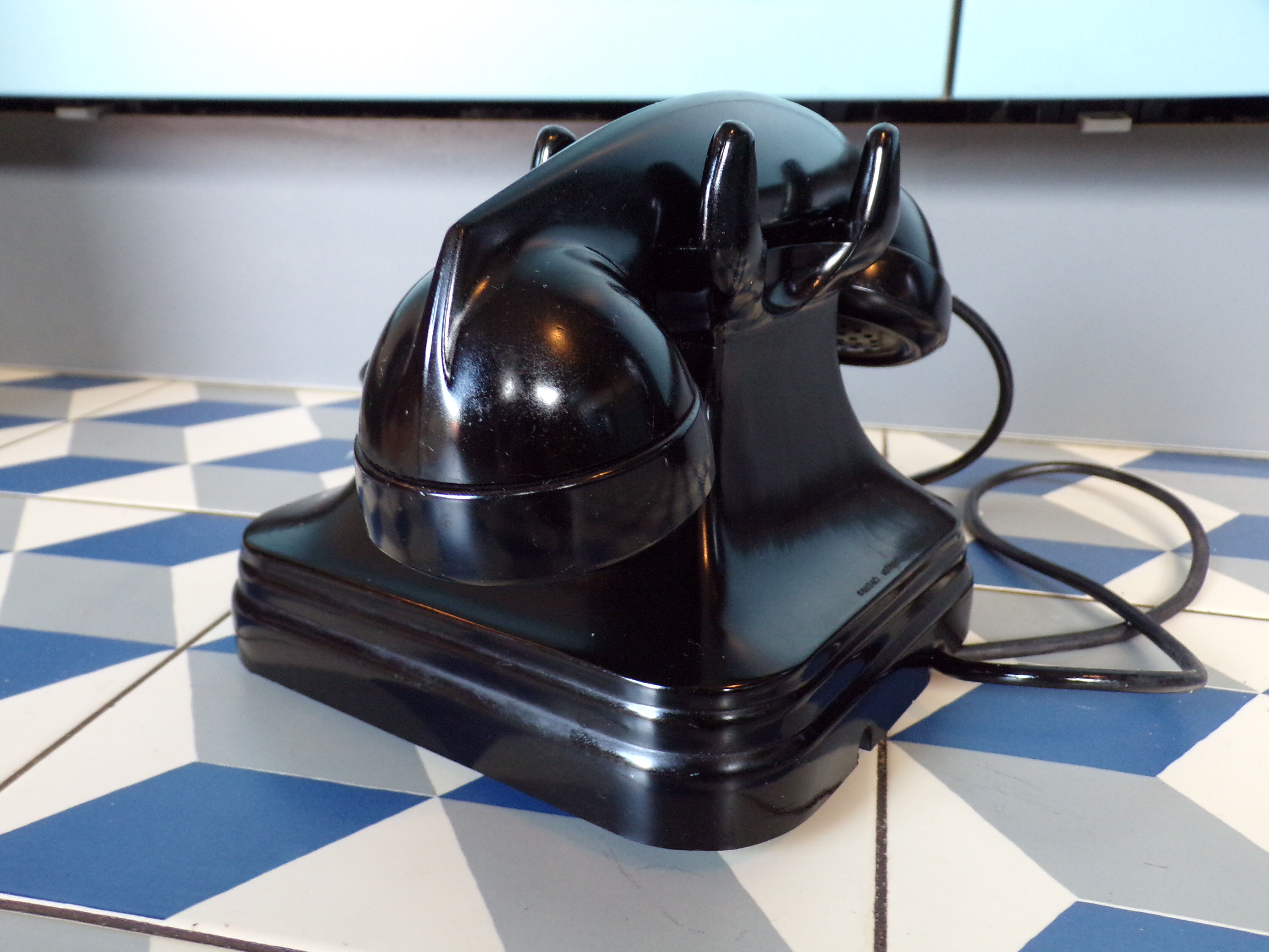 Phone 1950 CGTC in Bakelite