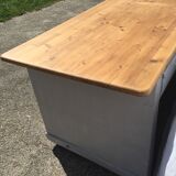 Parisian haberdashery counter