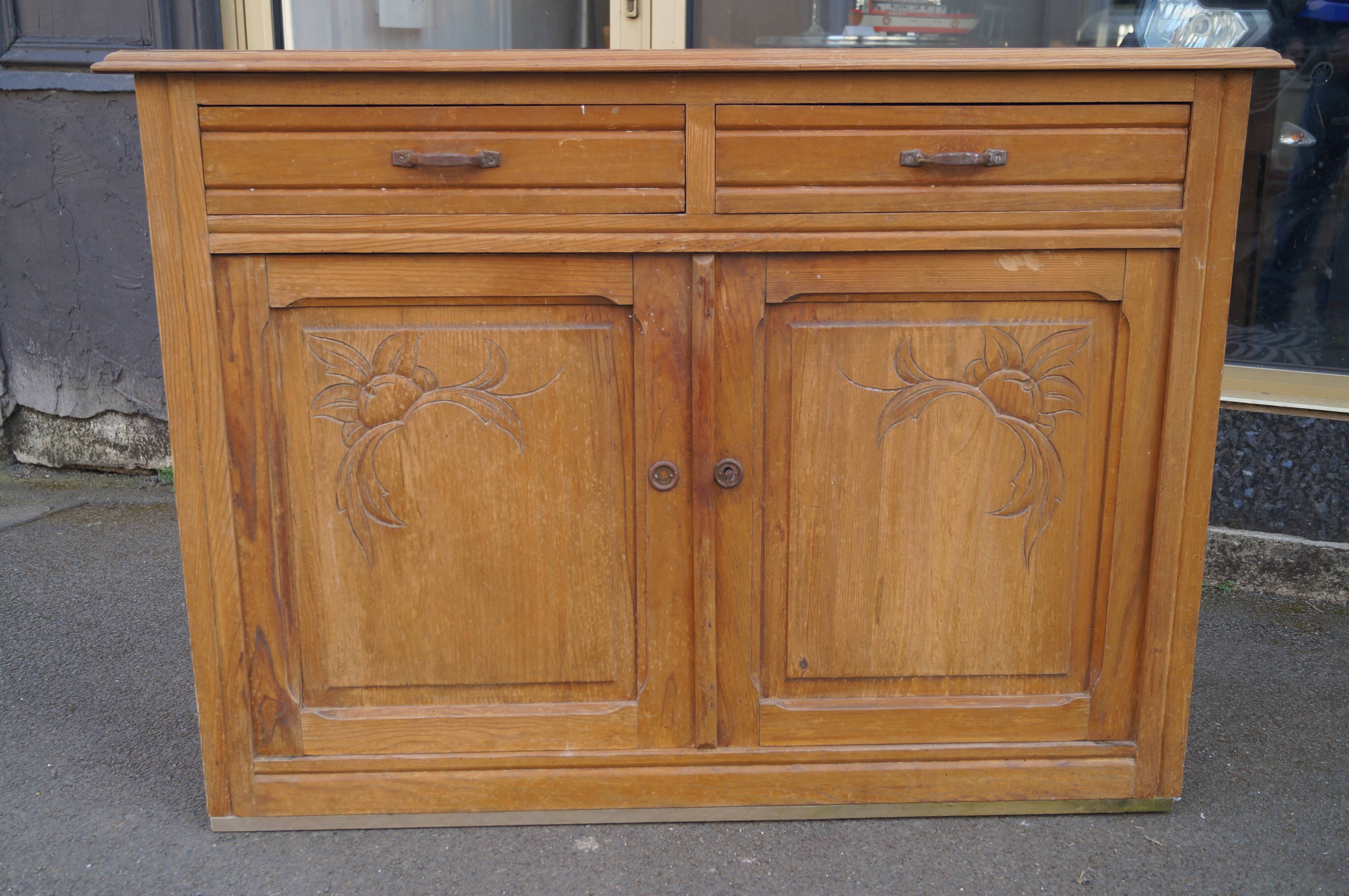 Parisian buffet 1940