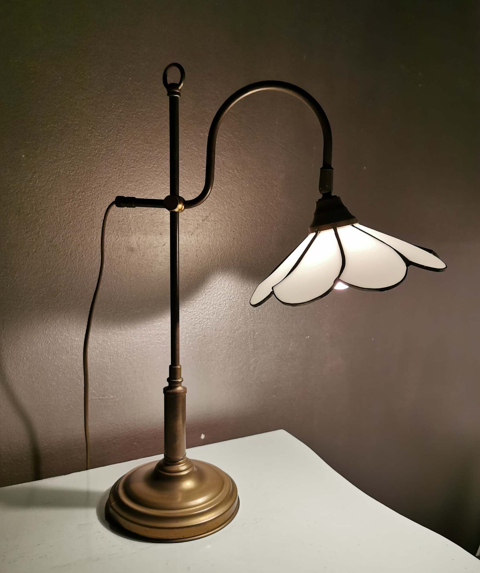 Vintage table lamp/desklamp, seventies in Tiffany style