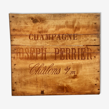 Old vintage wooden champagne case from the 50s