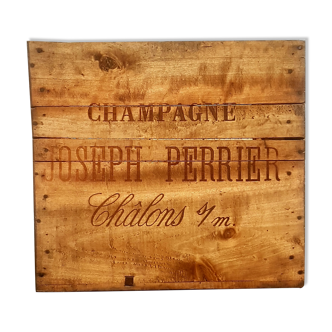 Old vintage wooden champagne case from the 50s