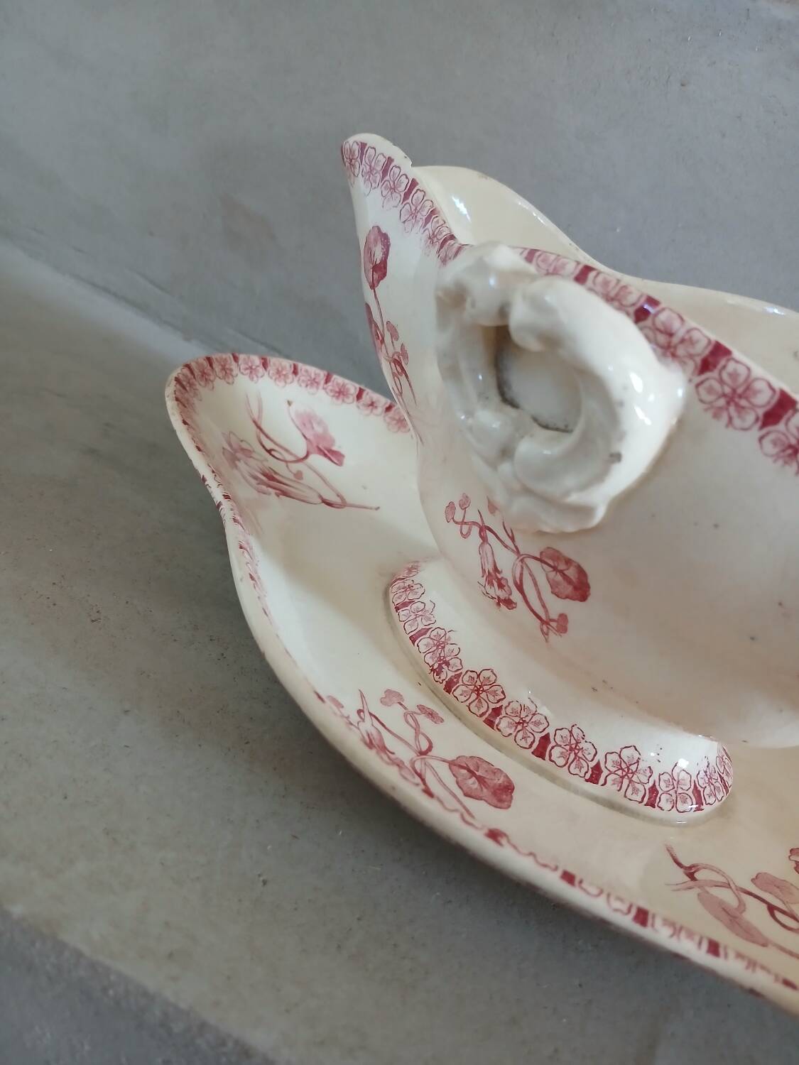 Antique sauce boat in Gien ironstone.