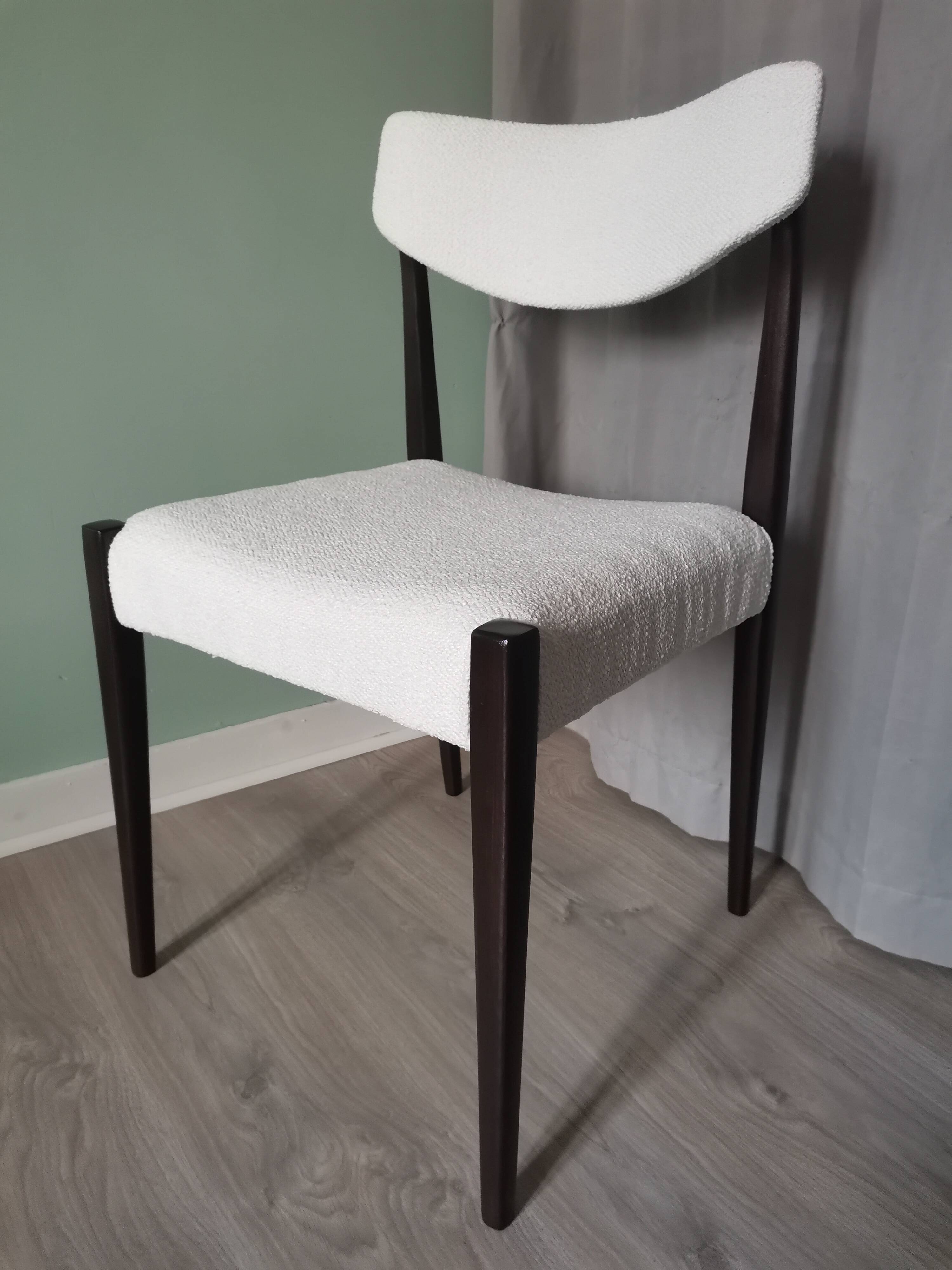 Chaises scandinaves blanches