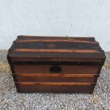 Storage trunk, trunk