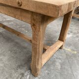 Farm table