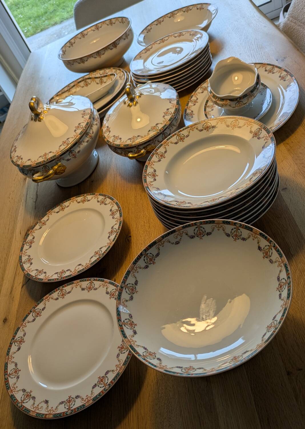 Complete Table Service Limoges William Guérin & Co - 20th Century Porcelain