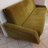 Vintage 60s green velvet sofa, 4-seater convertible.
