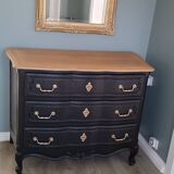 Crossbow chest of drawers