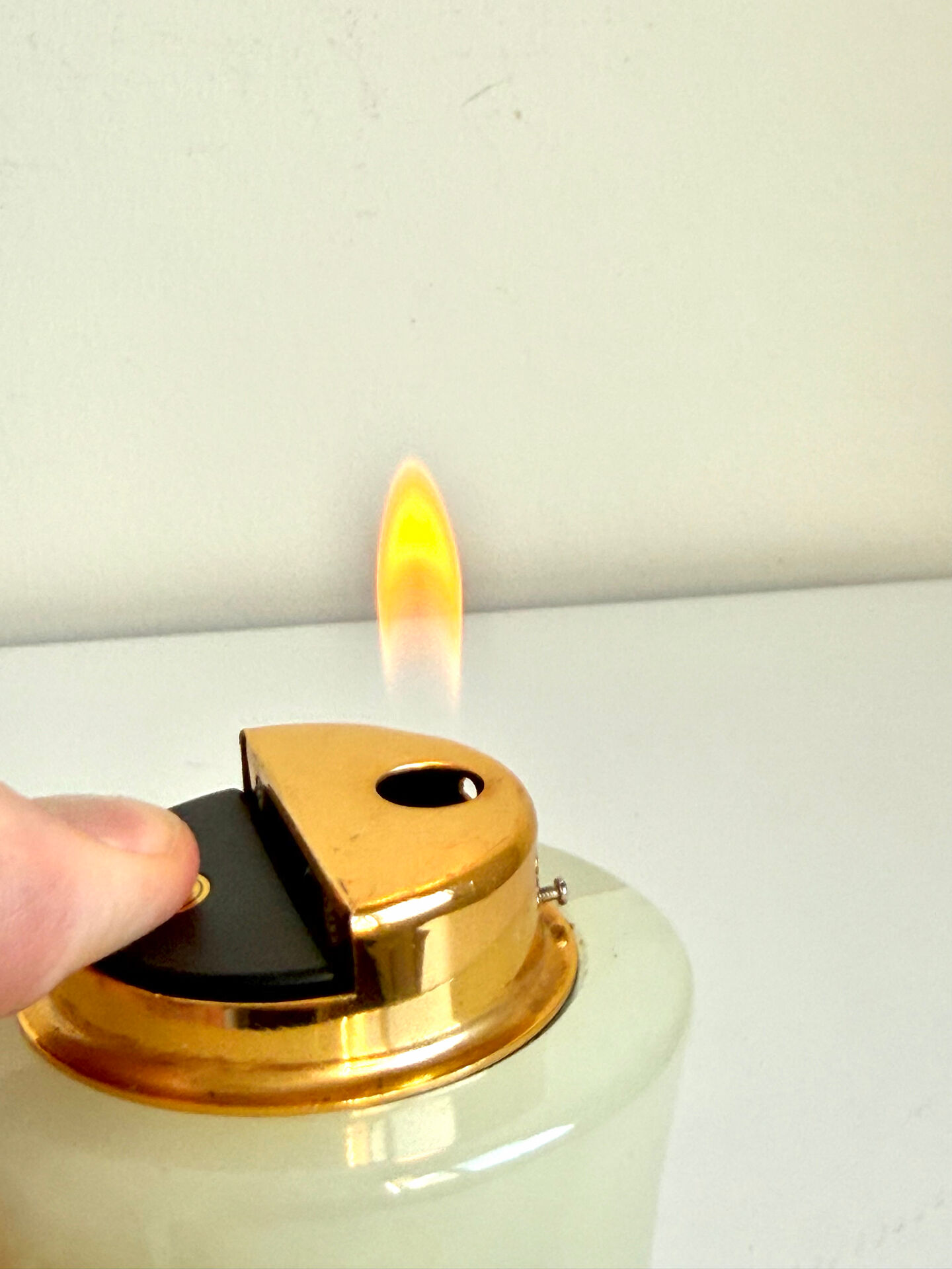 Vintage KOEI Unitron Japan Table lighter in Marble Onyx