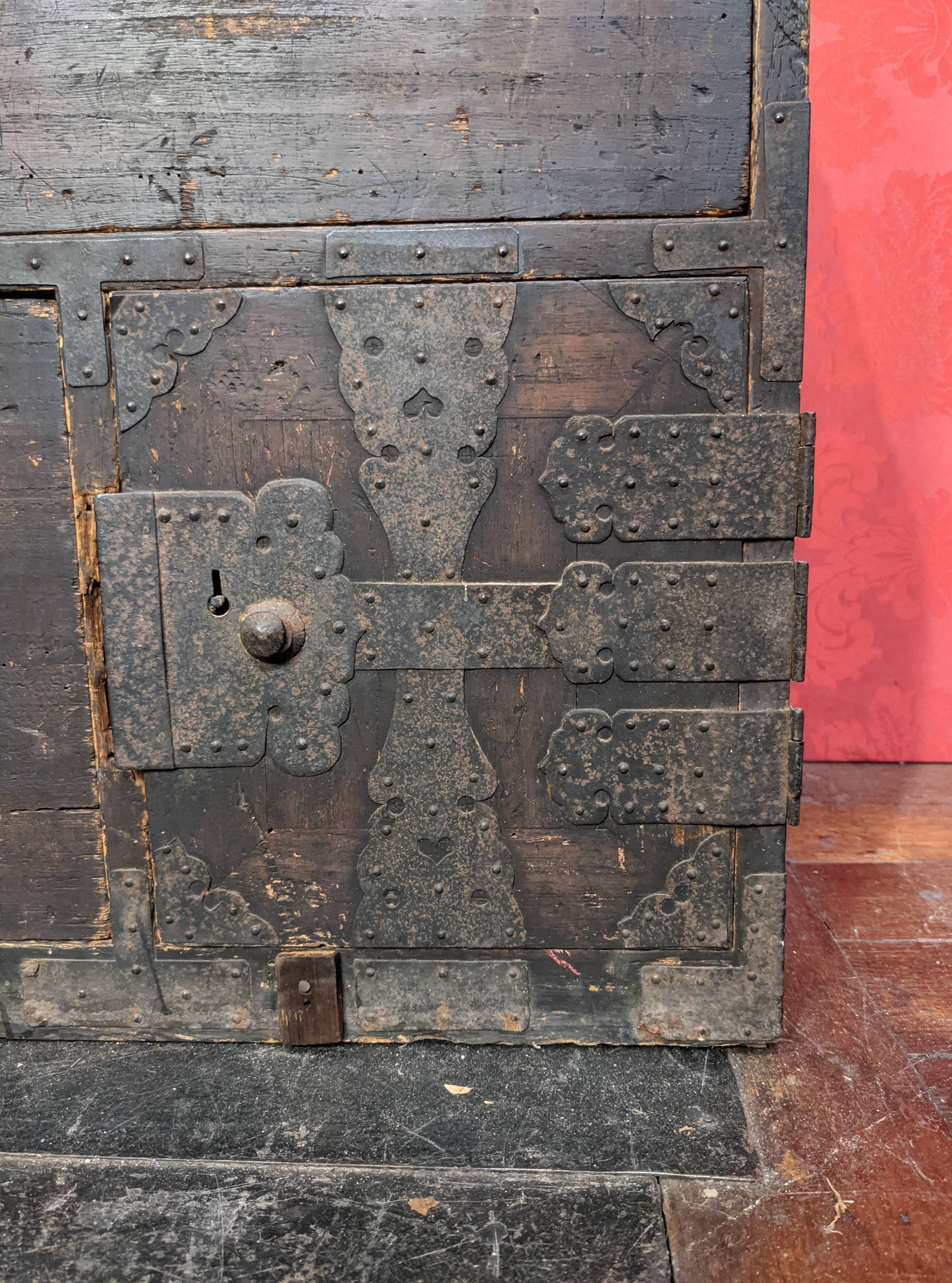 Tansu linen chest of drawers, japan, wabi sabi style, early nineteenth