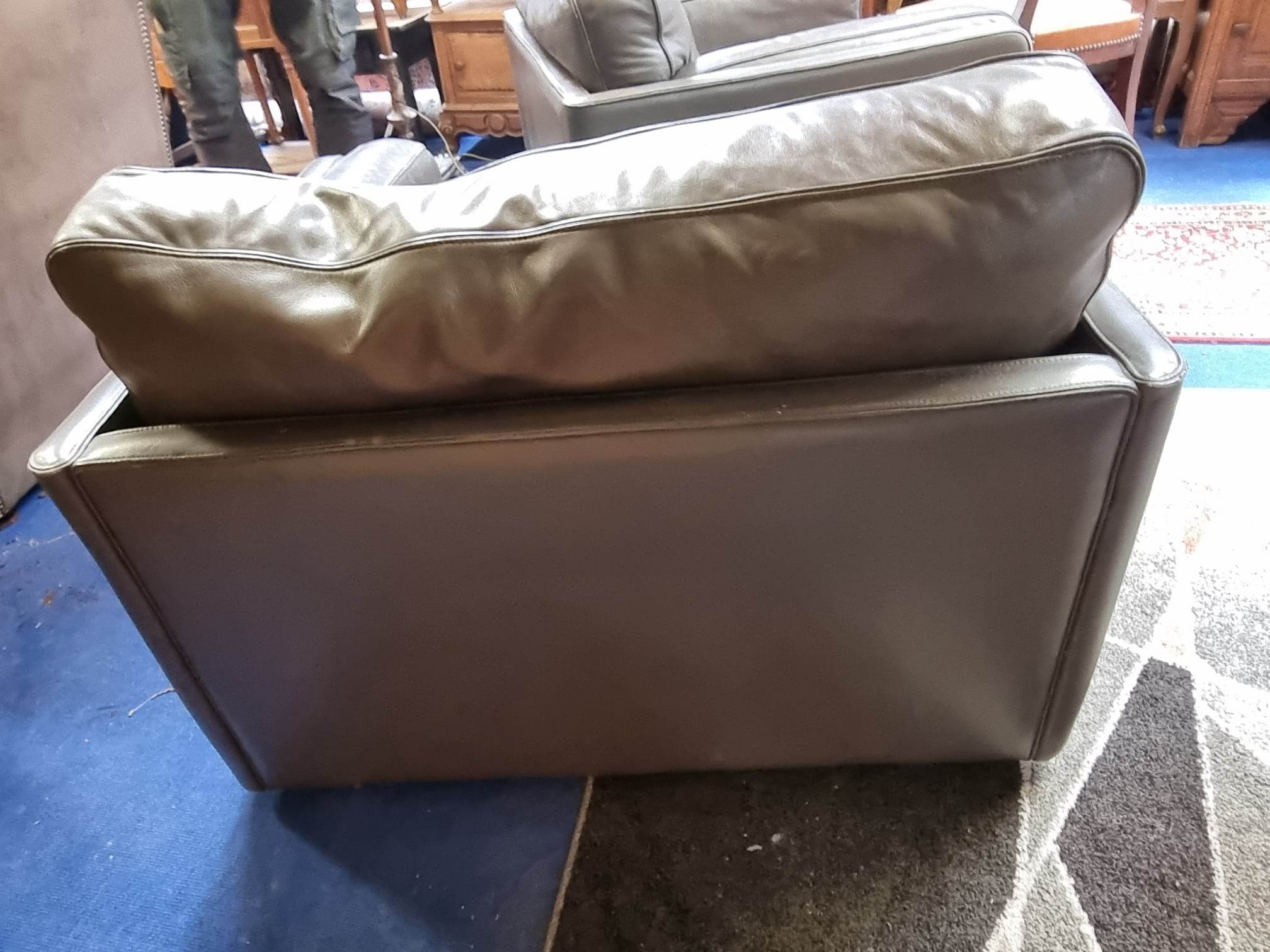 Fauteuil design en cuir