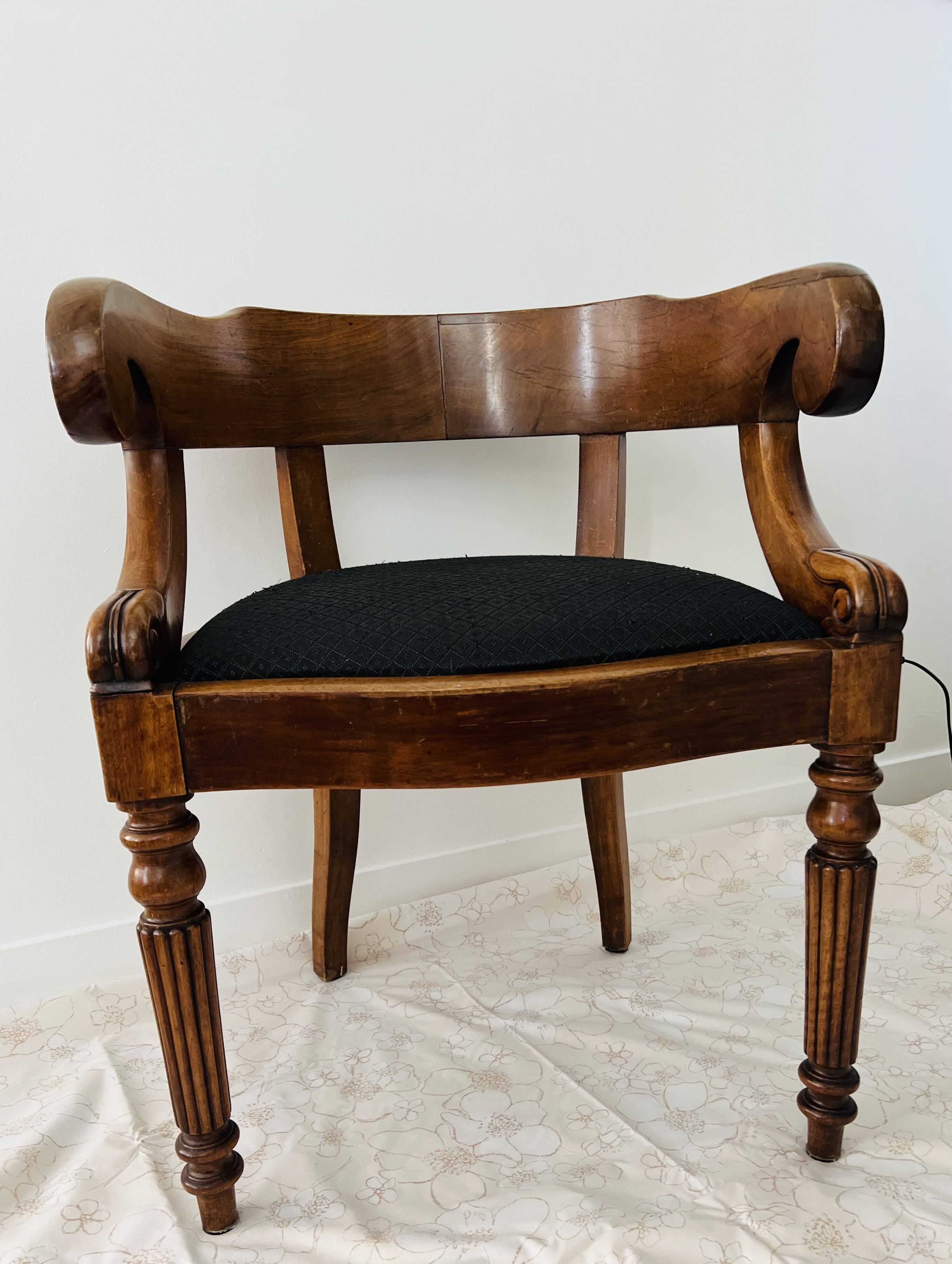 Restoration armchair in mahogany