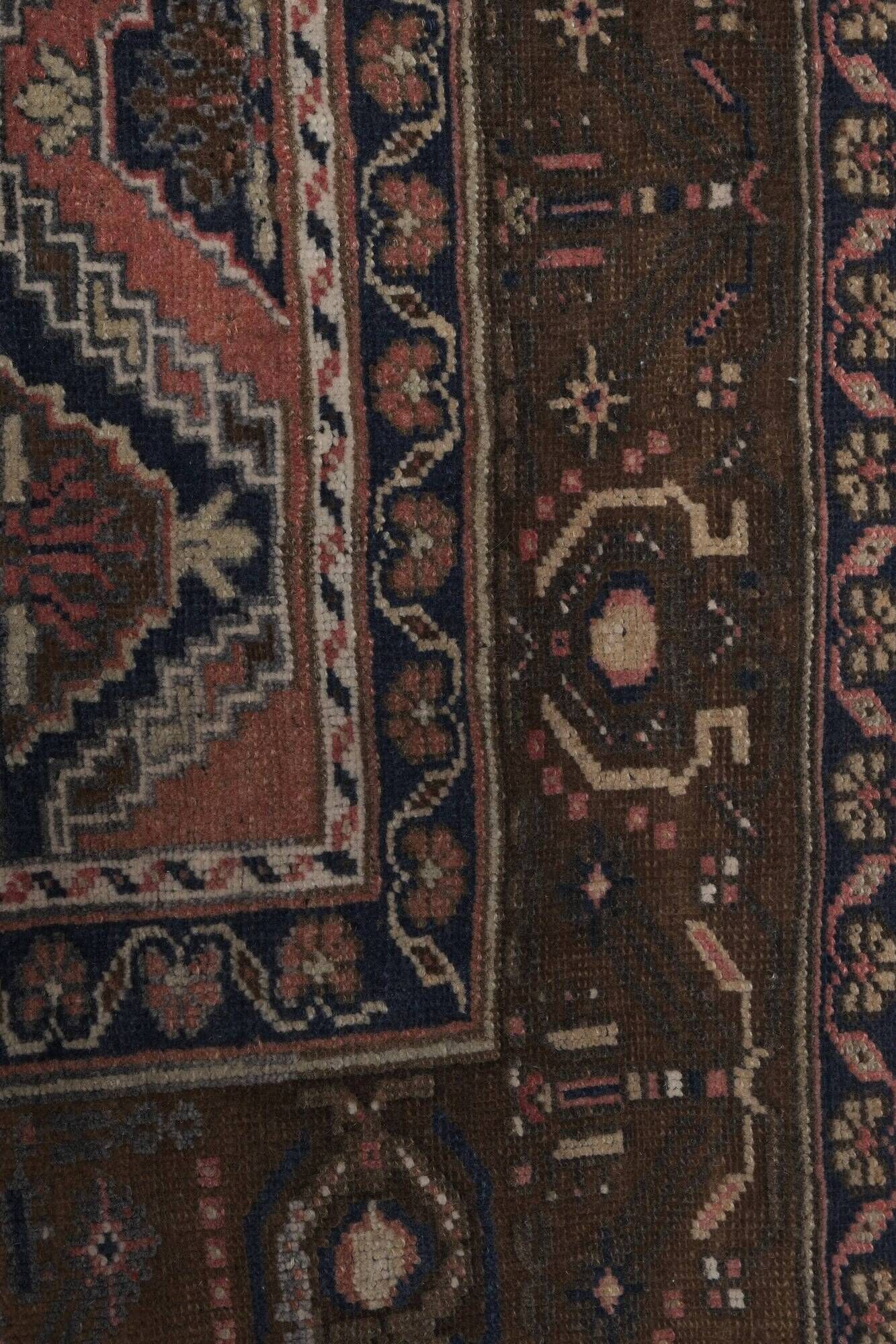 Vintage Turkish rug handmade 195x320 cm