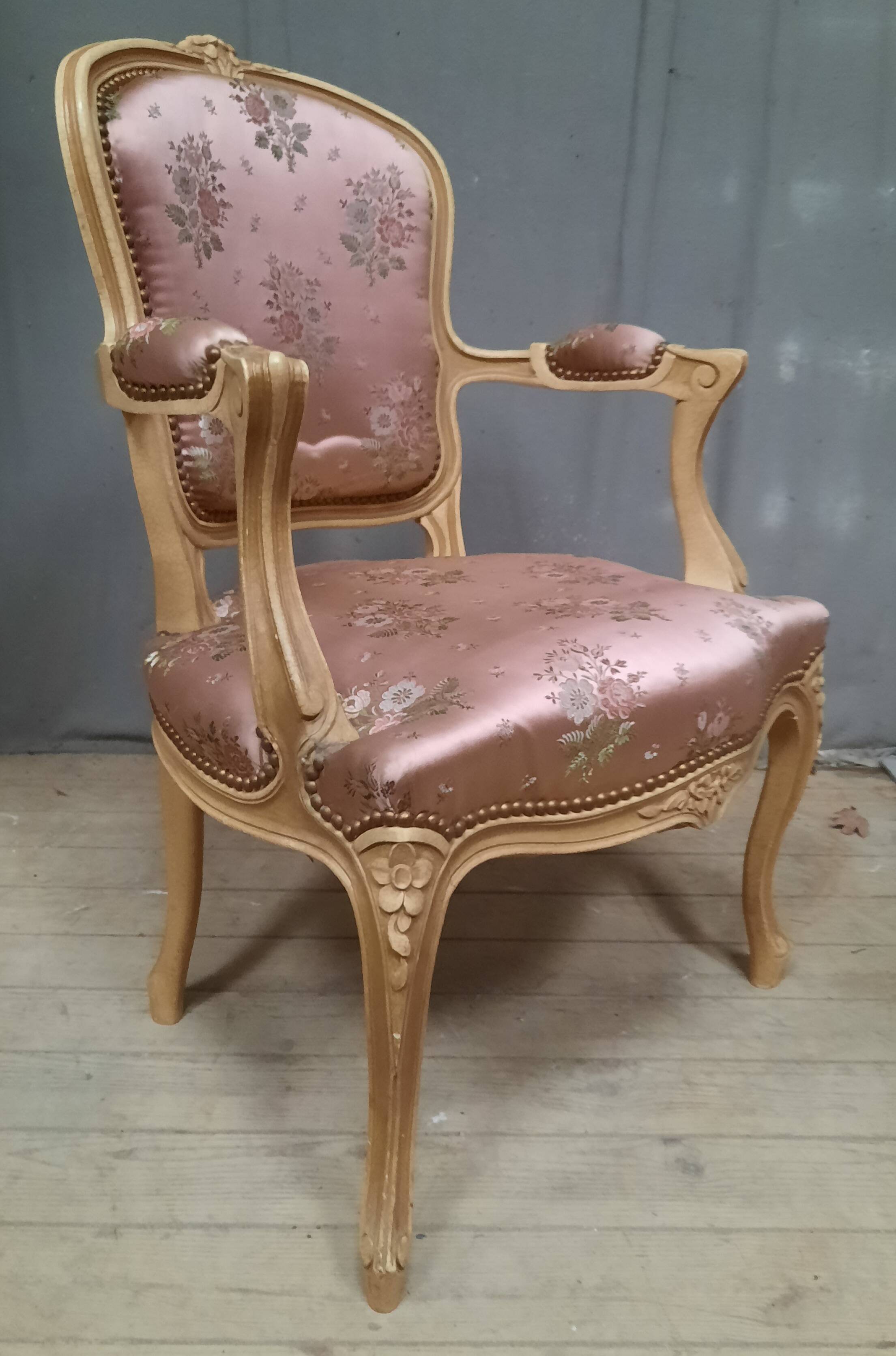 Louis XV style armchair in lacquered wood