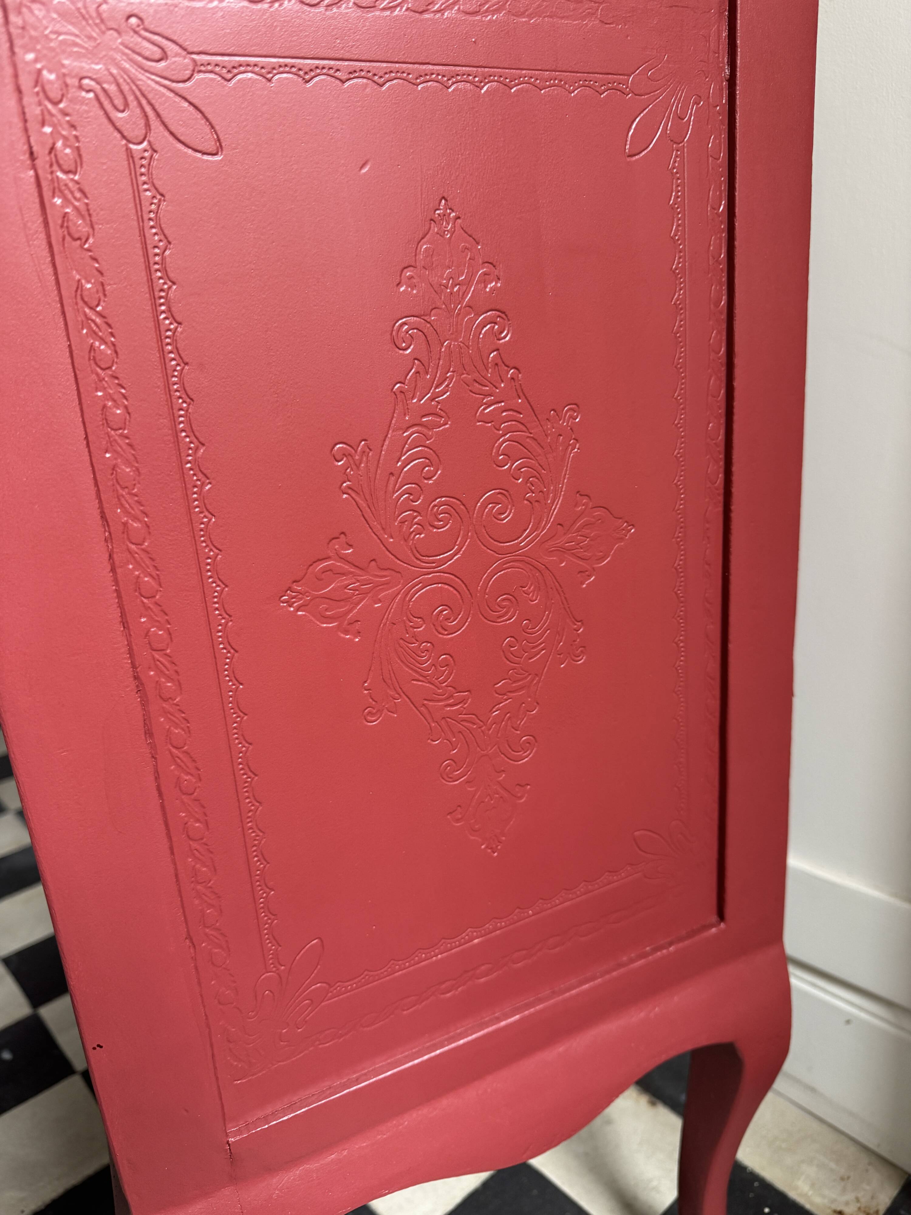 Relief storage furniture
