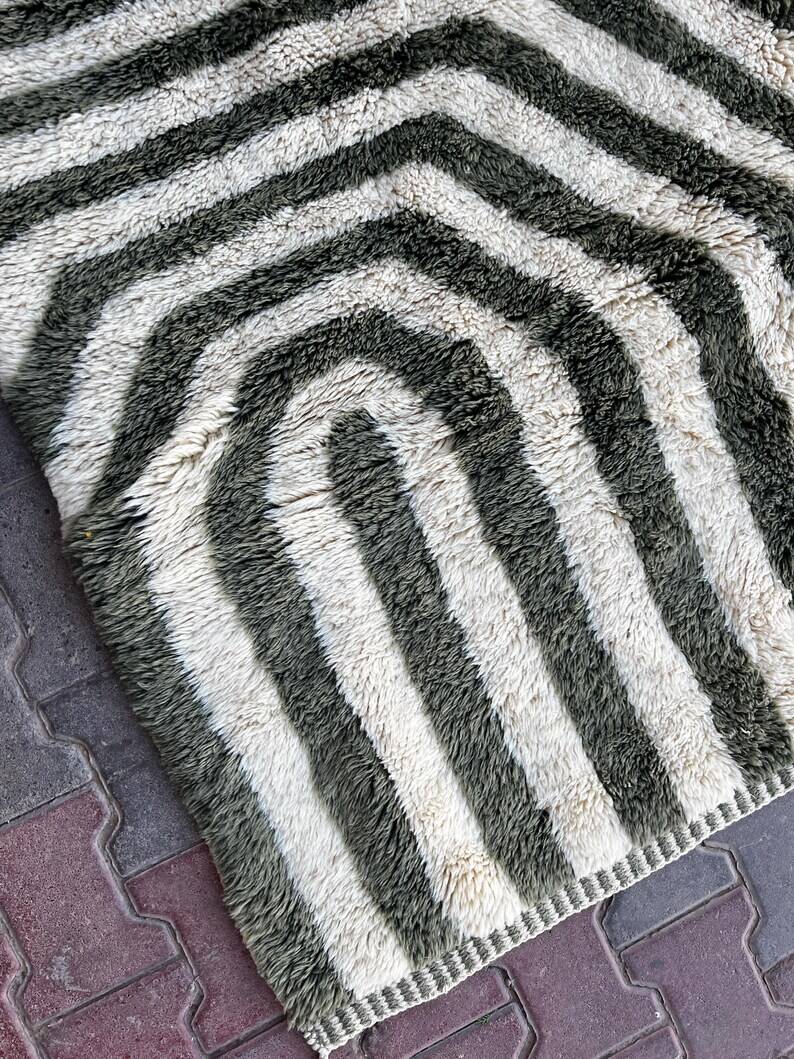 Green Beni Mrirt Rug Custom Made Moroccan Rug150/250cm