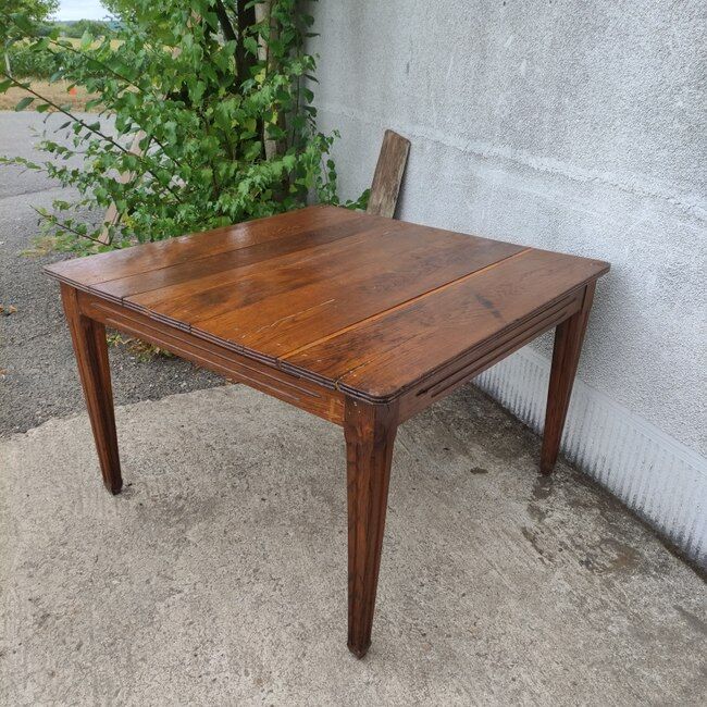 Square dining table