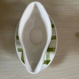 sauce boat Moulin des Loups green tablecloth model