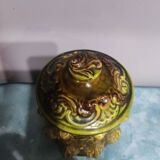 Tobacco jar in slip