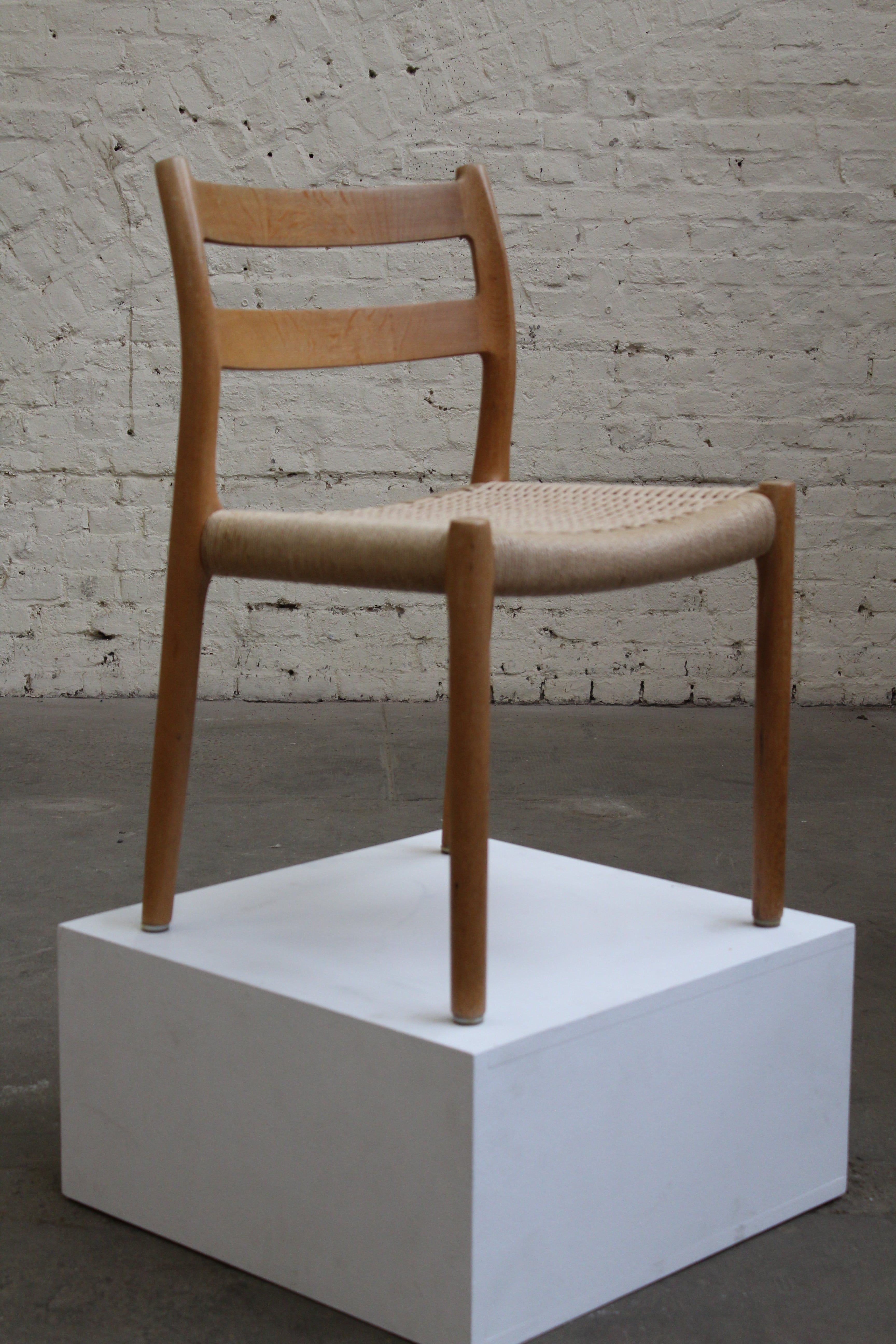 Serie de 4 chaises Niels Otto Moller