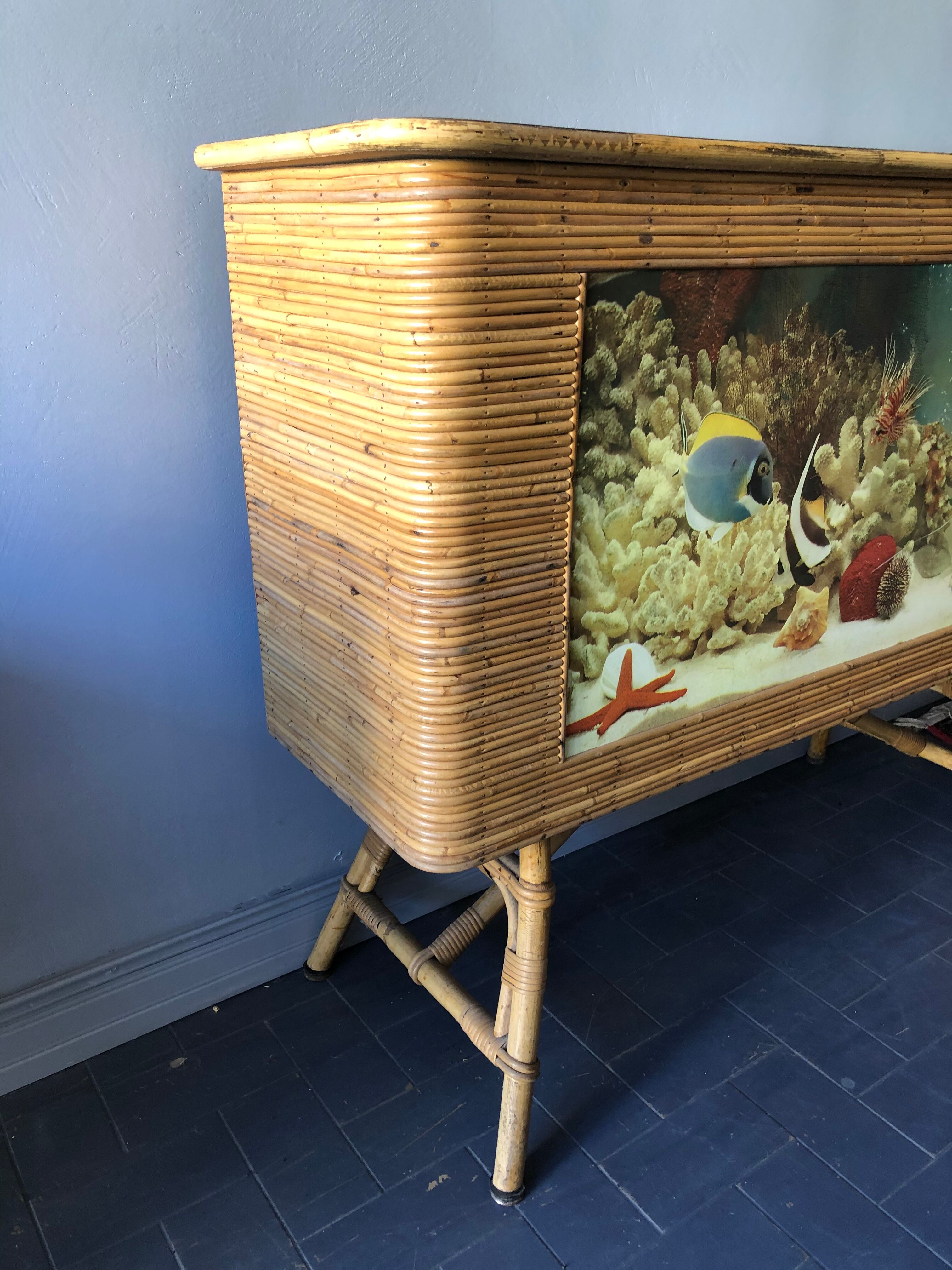 Vintage rattan bar