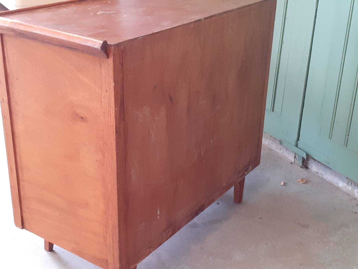 Oak veneer chest of drawers, 1950s