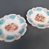 Paire d'assiettes anciennes en céramique