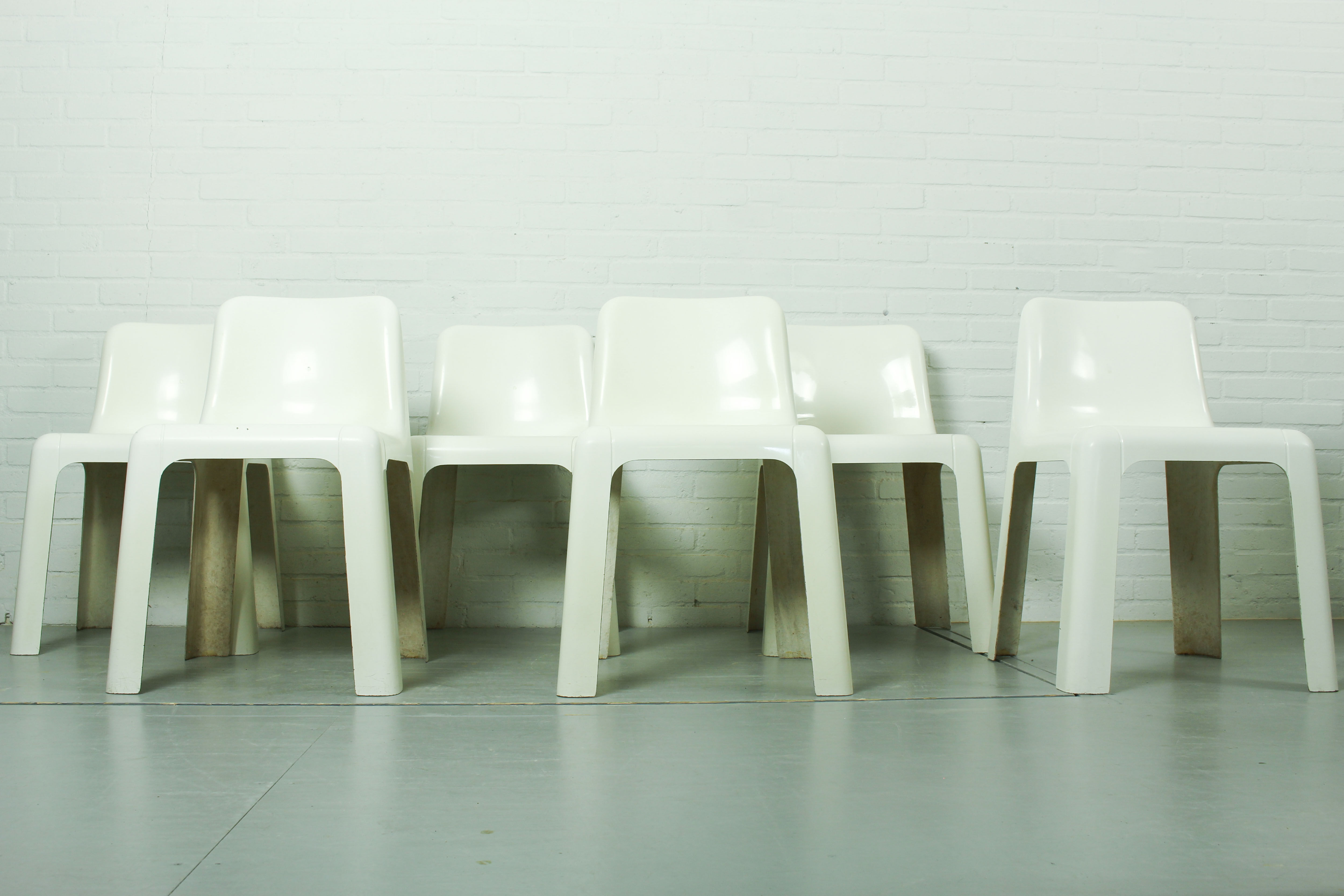 Set of 6 OZOO 700 Fiberglass Dining Chairs by Marc Berthier for Roche Bobois, 1970s