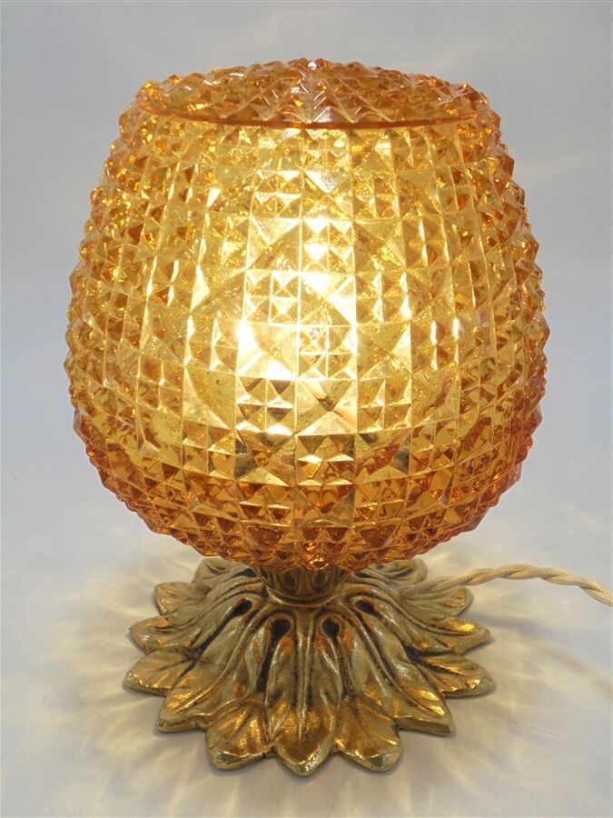 Amber lamp