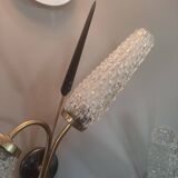 Set of 2 vintage 2-spoke wall lamps in gilded metal and diamond textured tulip glass