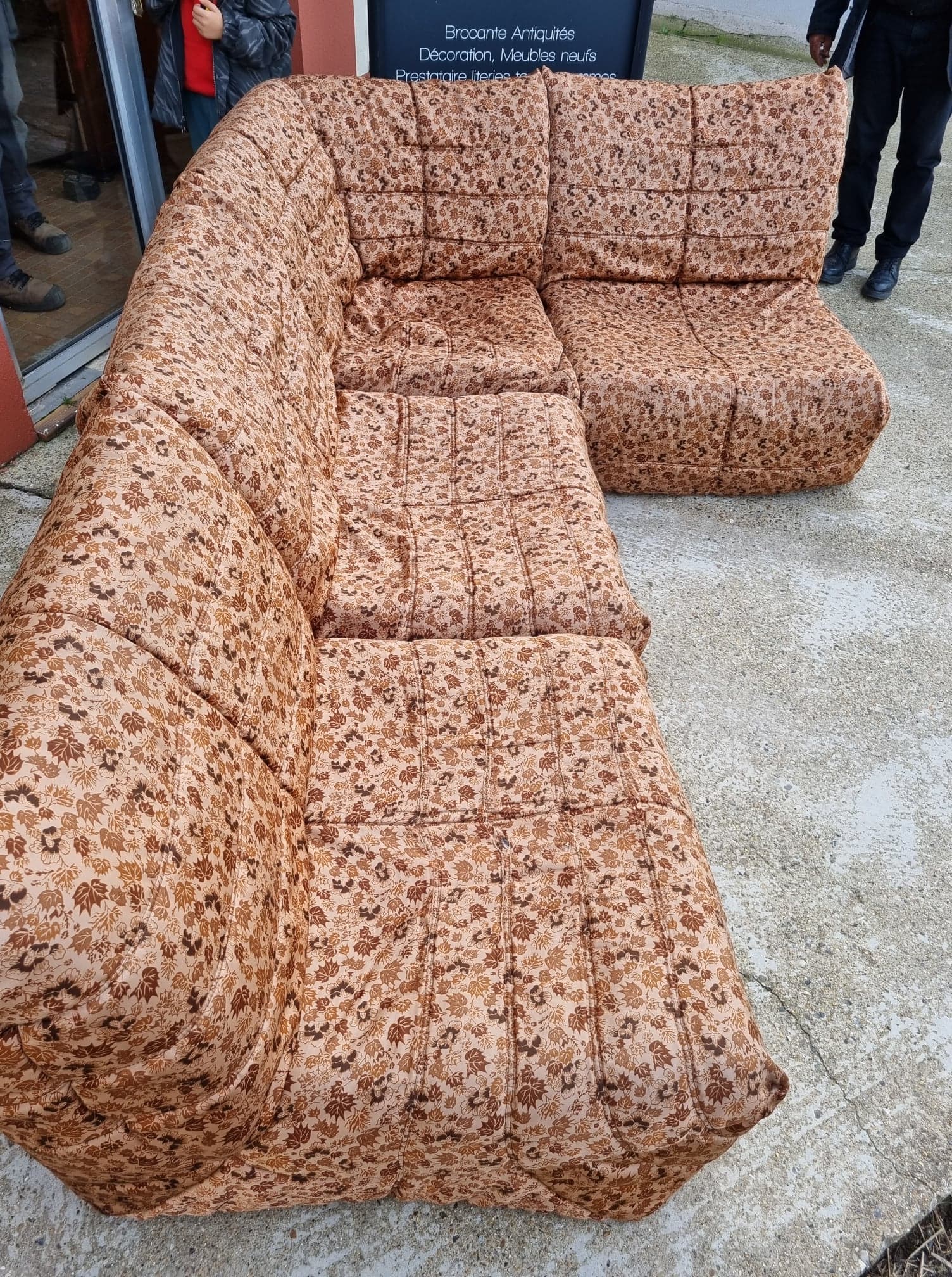 Modular sofa