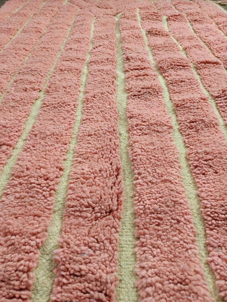 Handmade pure natural wool Berber rug in pink, size 150 x 250 cm.