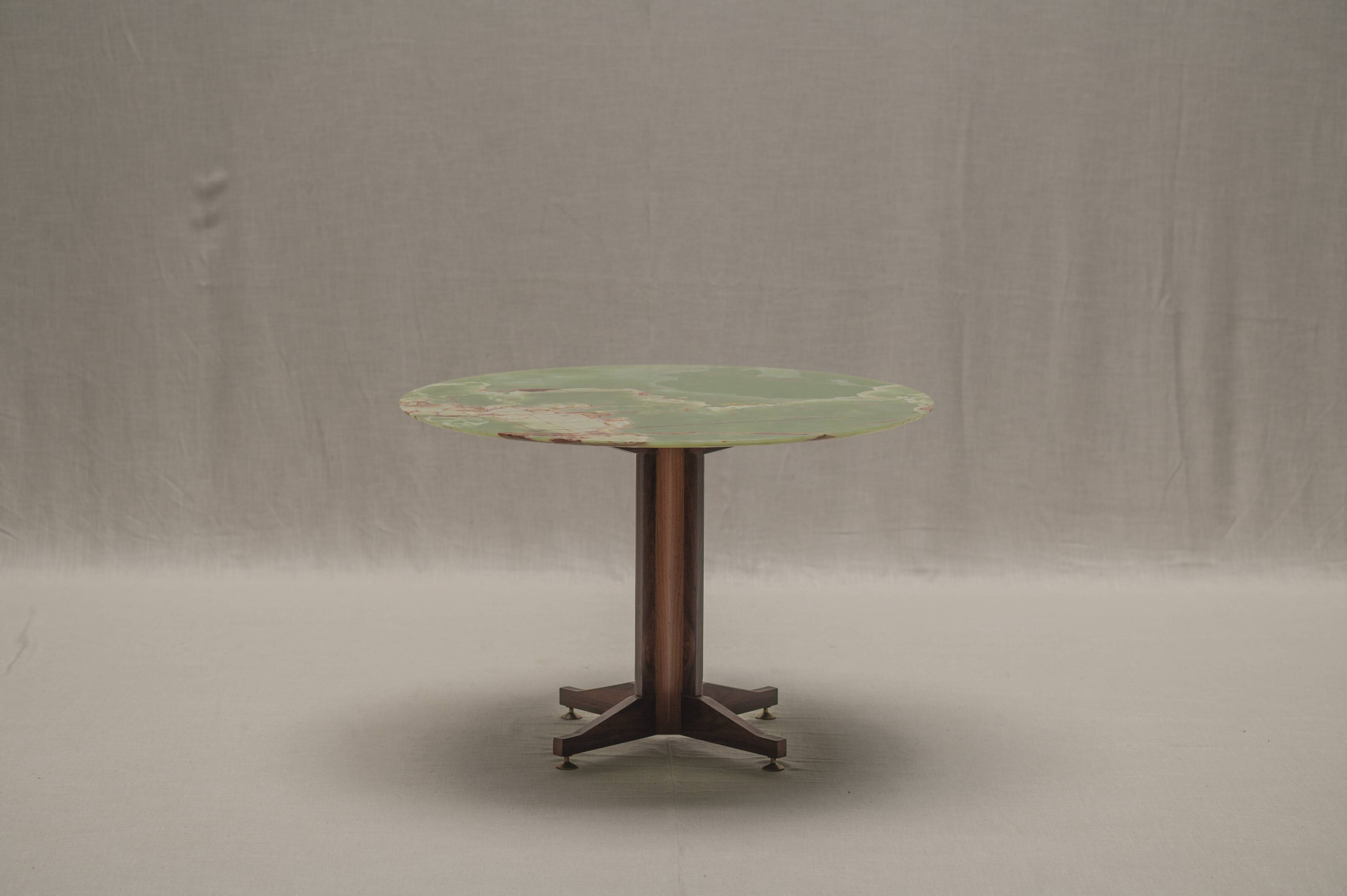 Onyx and brass dining table after Ignazio Gardella
