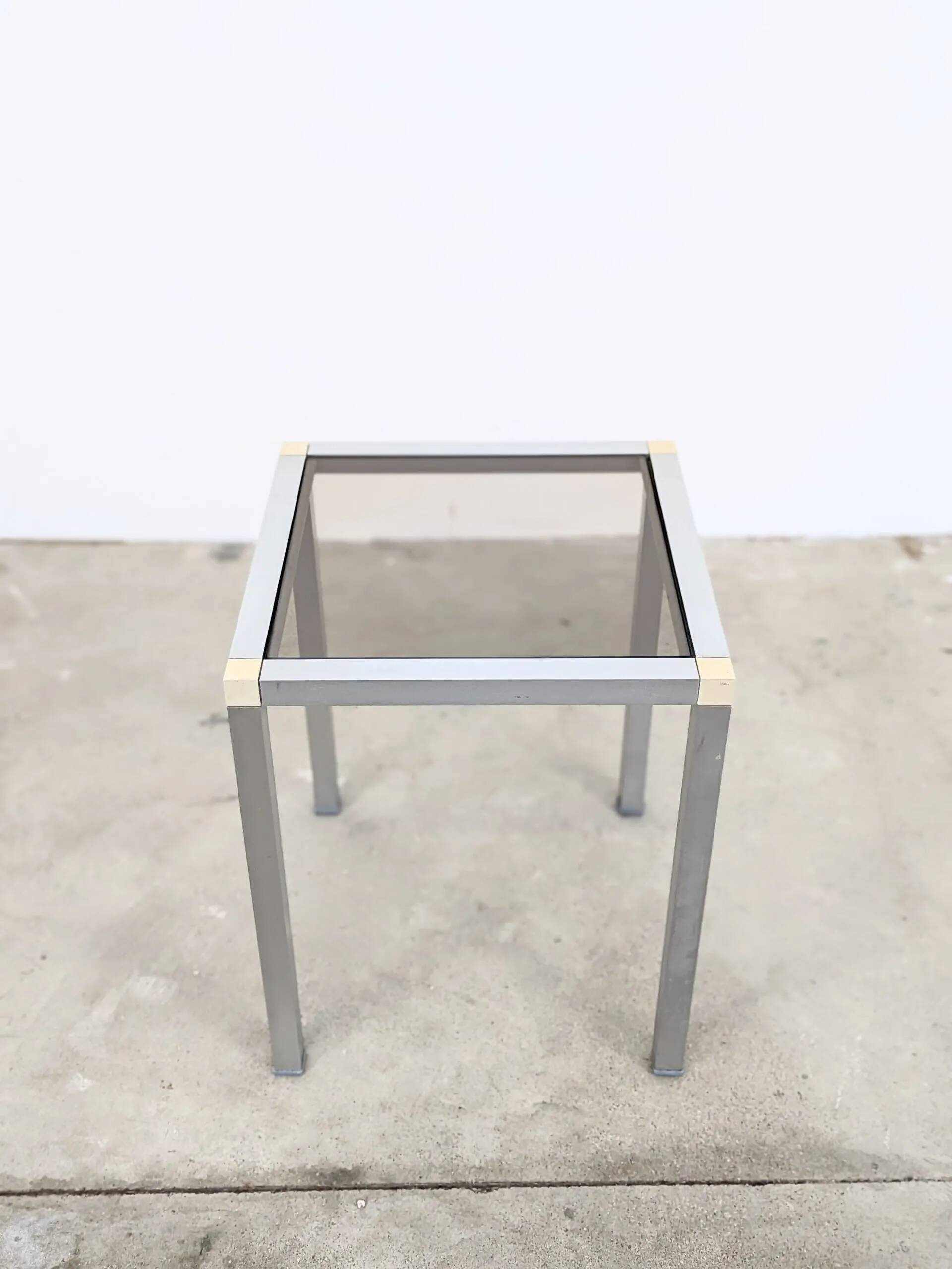 Table d’appoint basse vintage 70s