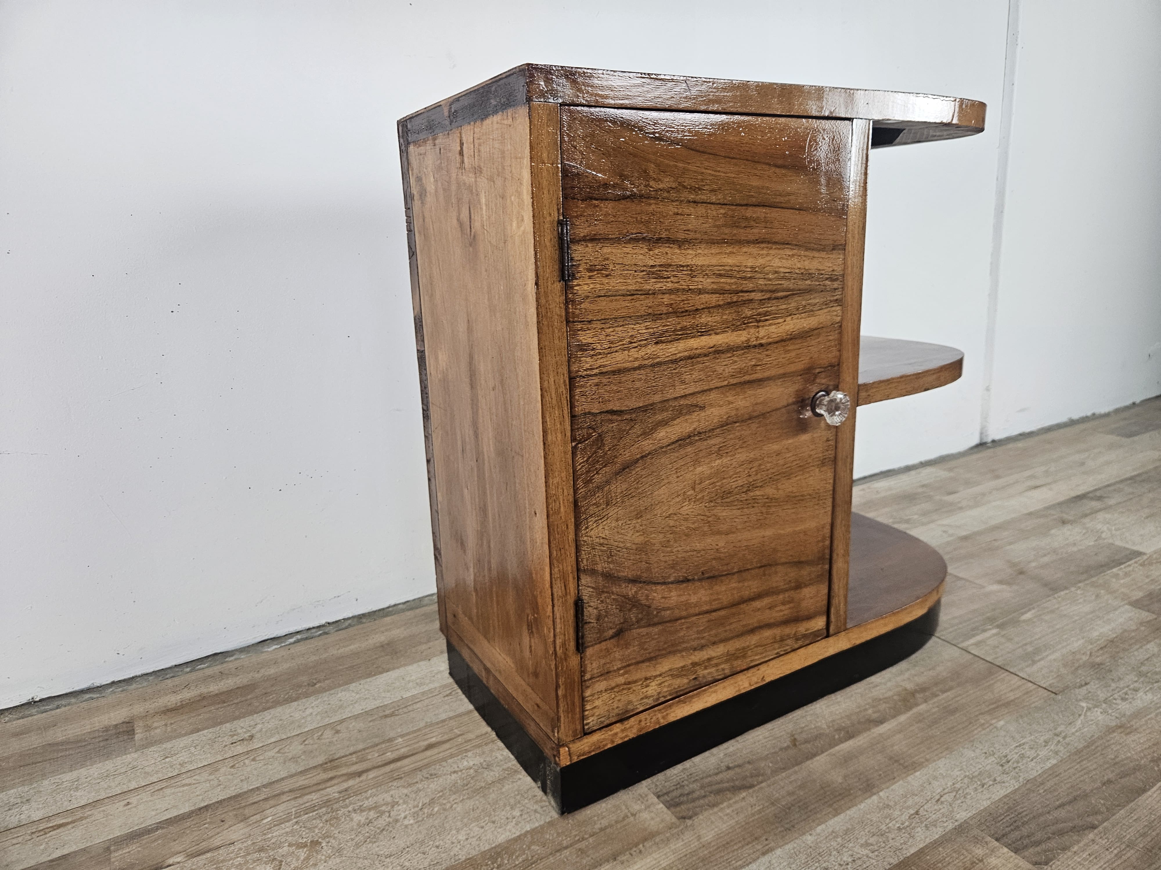 Art Decò side cabinet from the 1940s