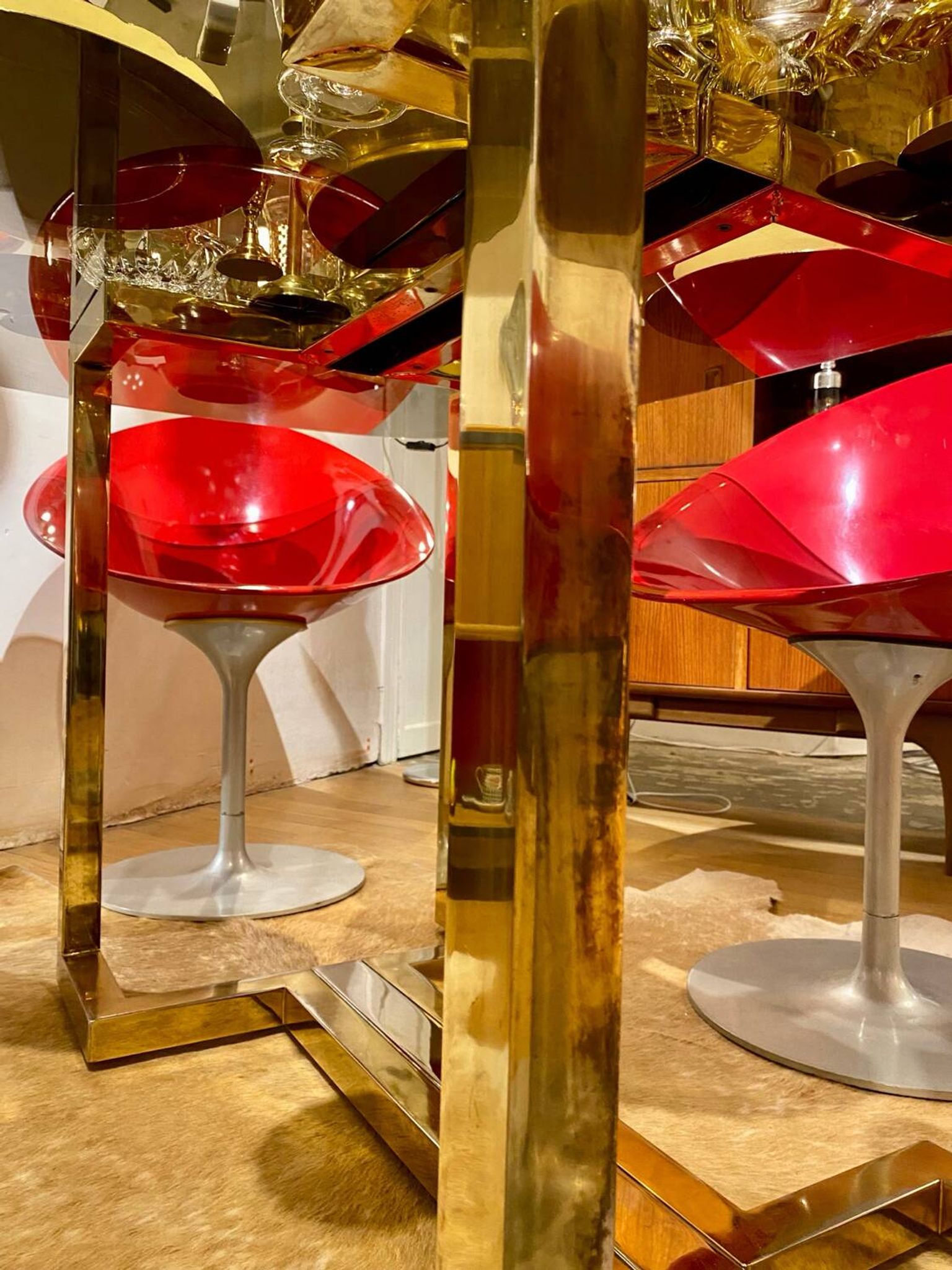 Table à manger Belgo chrome années 70 verre fumé