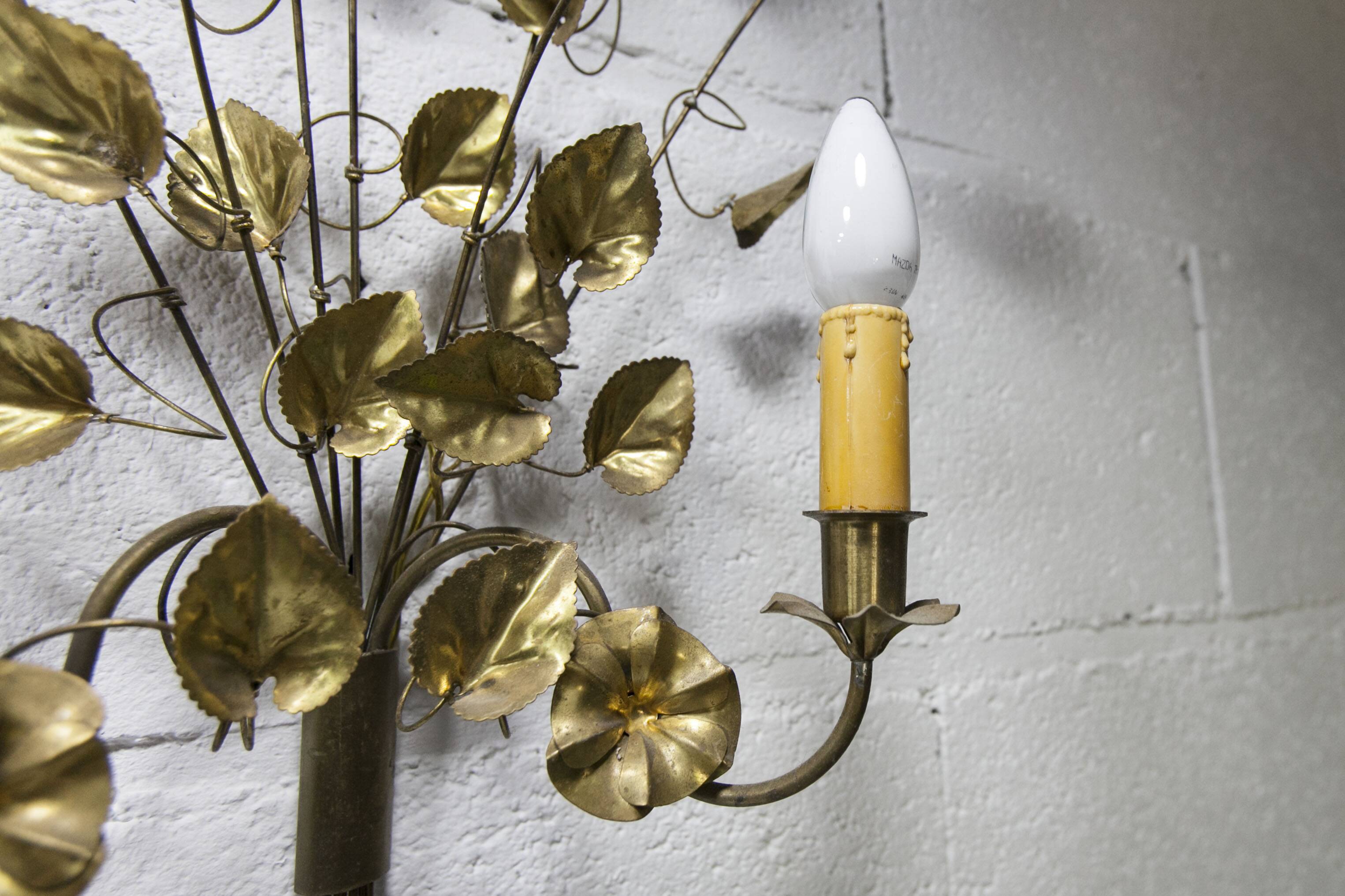 Pair of double flower bouquet sconces in brass 1960