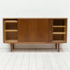 Buffet danois en noyer des années 1960 par Poul Hundevad