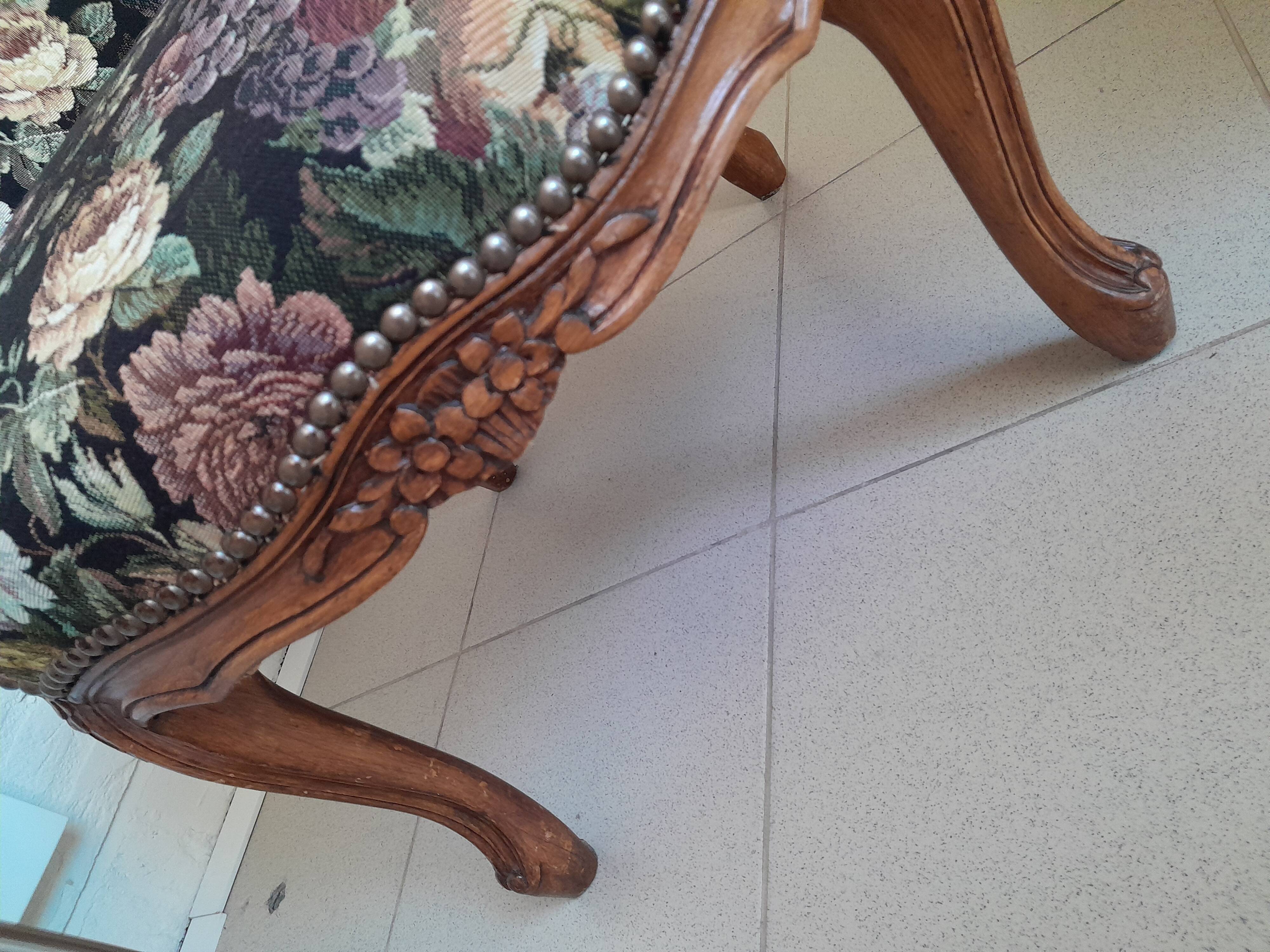 Fauteuil vintage brocante, fauteuil à tricot fleuri, classique des années 30-50