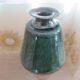 Vase en céramique dans les tons verts