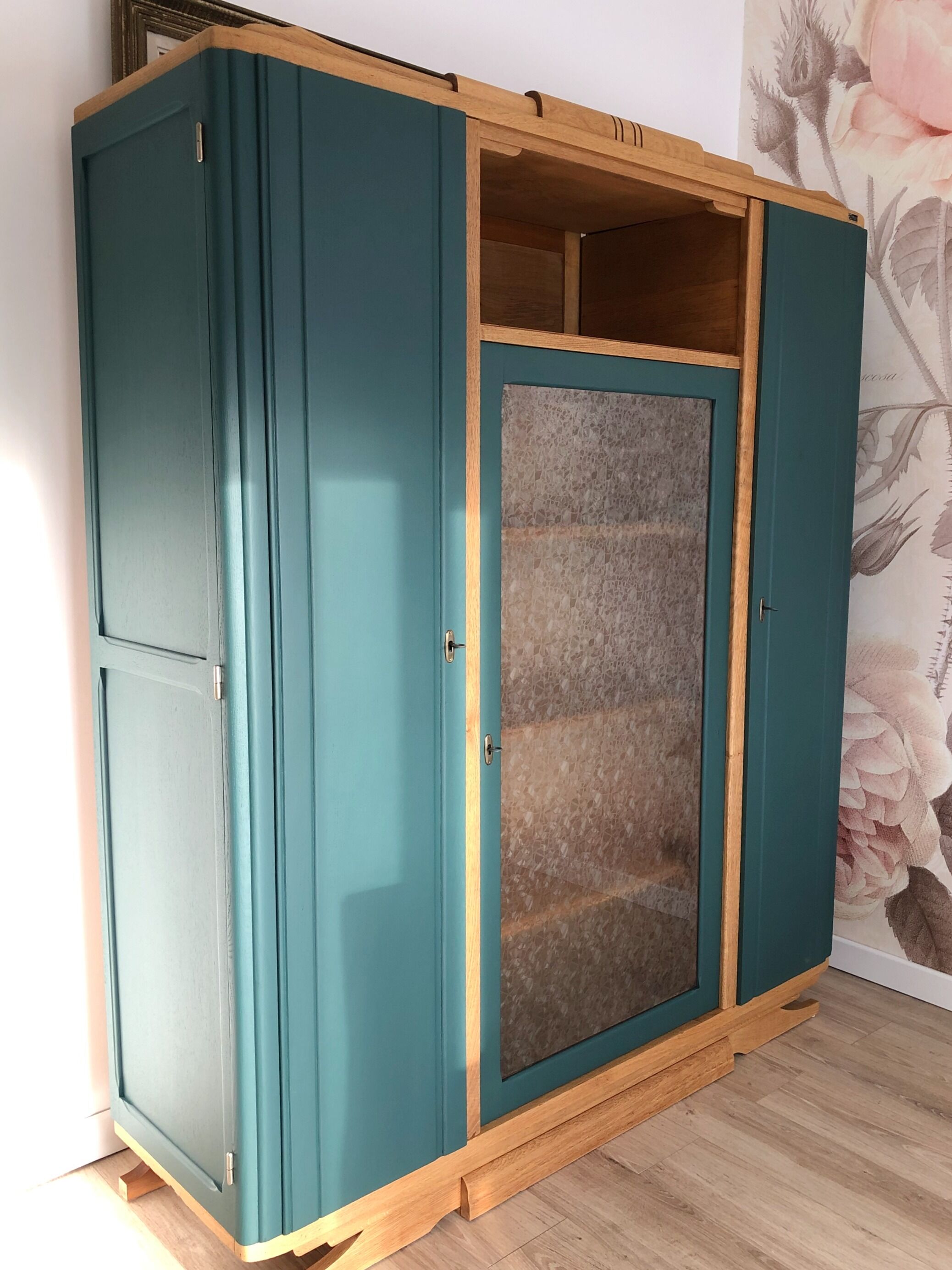 Wardrobe dating from the early 20th century