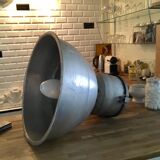 Industrial ceiling light